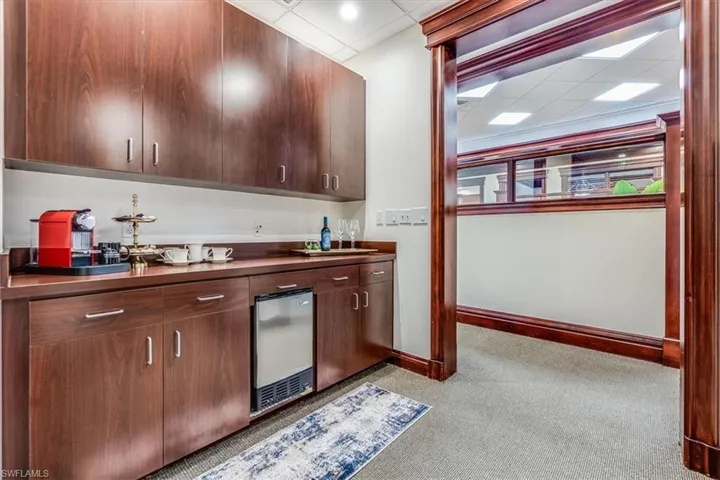 599 Tamiami Trl N 101, Naples, Florida 34102