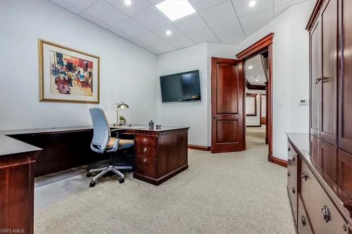 599 Tamiami Trl N 101, Naples, Florida 34102