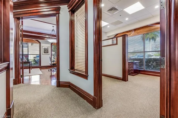 599 Tamiami Trl N 101, Naples, Florida 34102