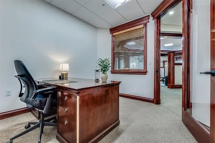 599 Tamiami Trl N 101, Naples, Florida 34102