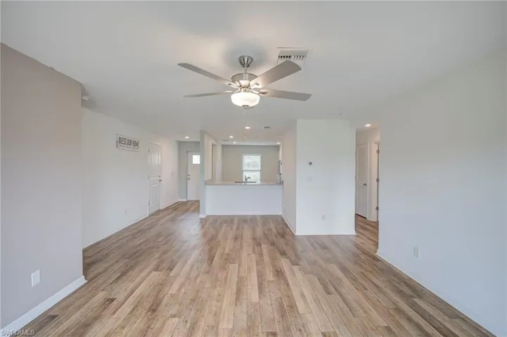 150 Blackstone Dr, Fort Myers, Florida 33913