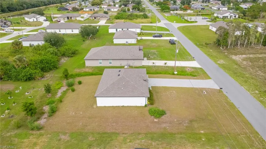 150 Blackstone Dr, Fort Myers, Florida 33913