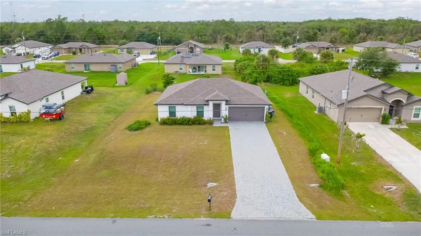 150 Blackstone Dr, Fort Myers, Florida 33913