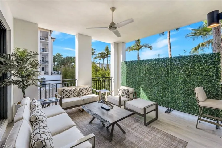 Oversized Covered Lanai- West Facing for Sunset skies