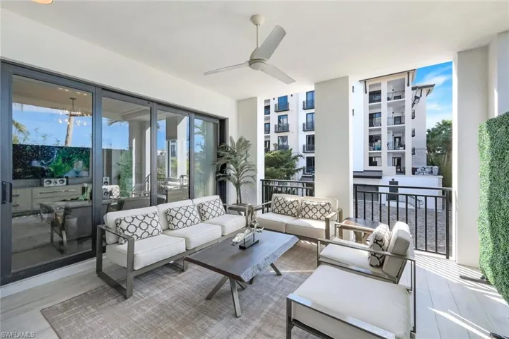 Oversized Covered Lanai