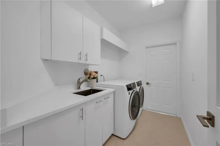 Laundry Room with sink