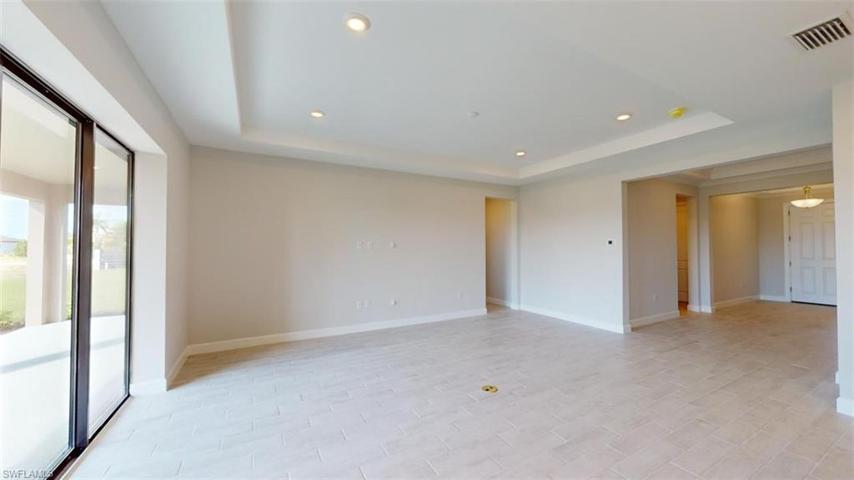 10 SW 34th Avenue