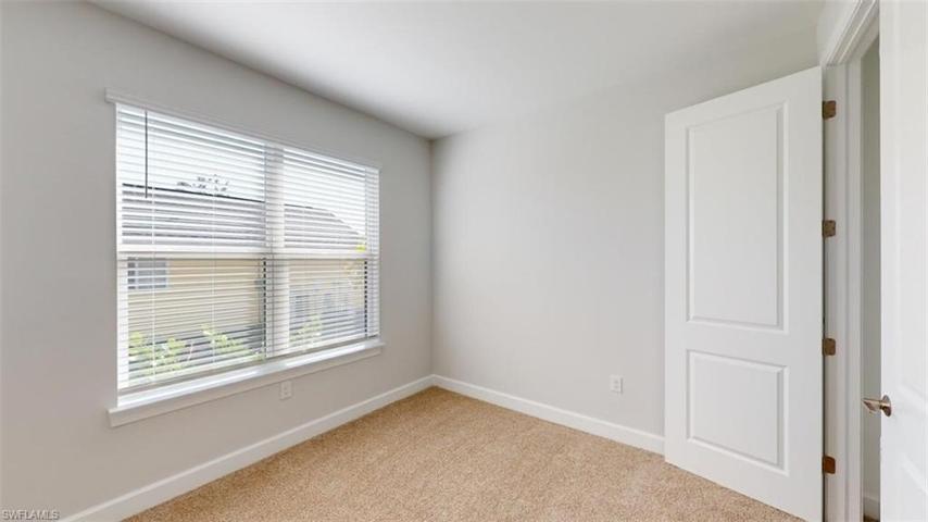 10 SW 34th Avenue