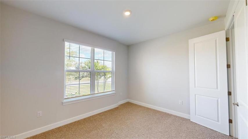 10 SW 34th Avenue