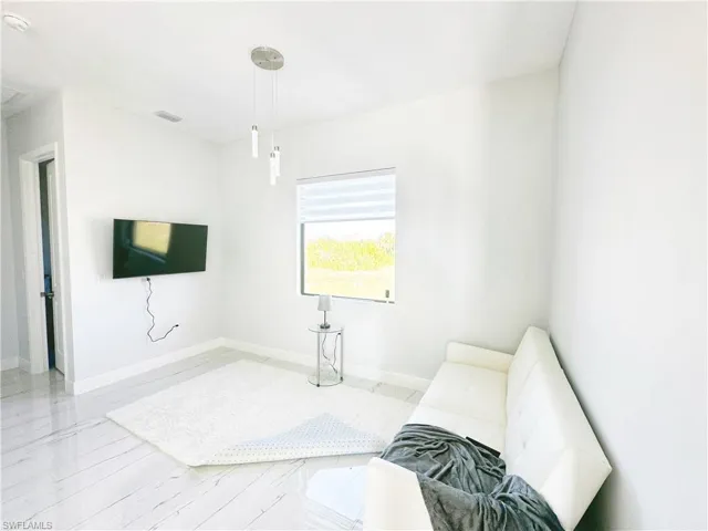 2502  50th W ST, Lehigh Acres, FL 33971