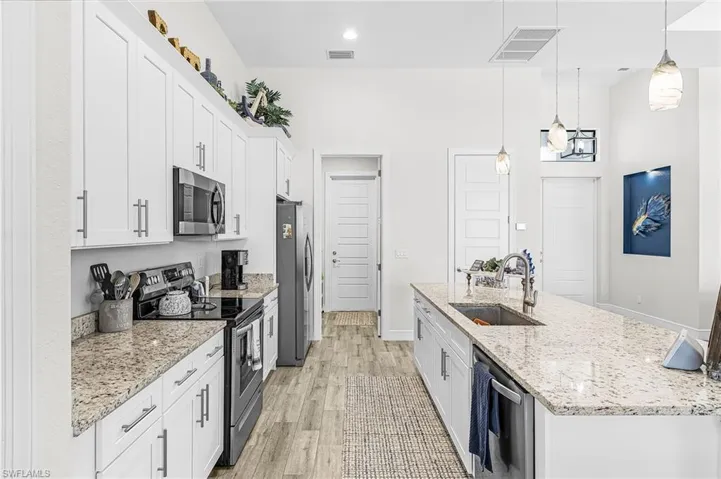 3306 Sw 3rd Ter, Cape Coral, Florida 33991