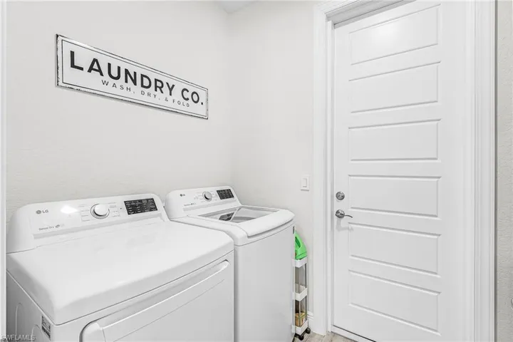 3306 Sw 3rd Ter, Cape Coral, Florida 33991