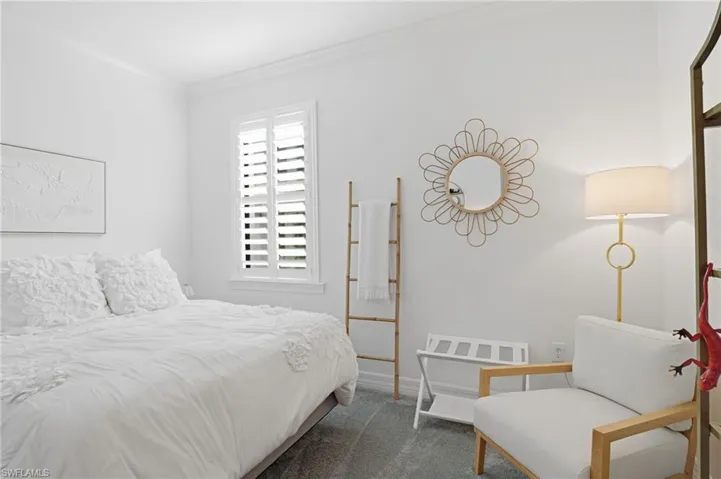 Bedroom 2 with queen size bed