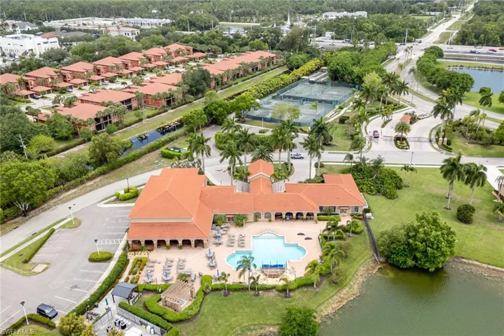 2408 Millcreek Ln 104, Naples, Florida 34119