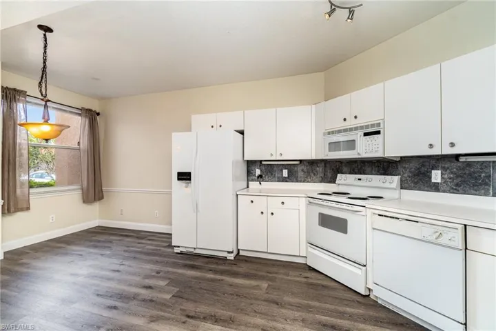 2408 Millcreek Ln 104, Naples, Florida 34119