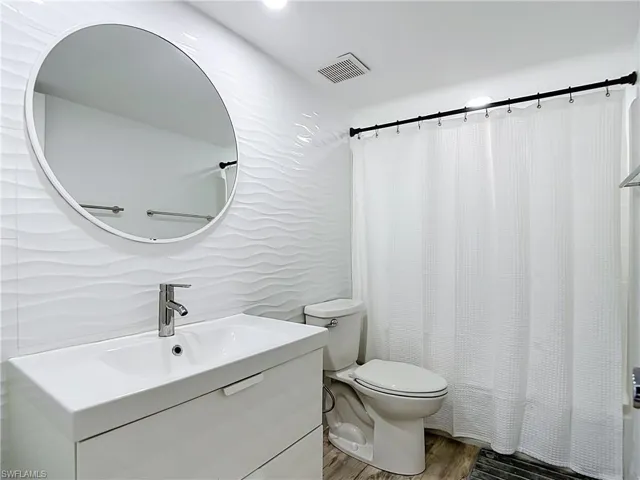 4079 Northlight Dr 2, Naples, Florida 34112