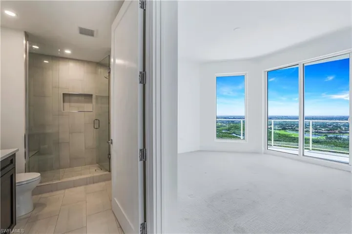En-suite guest bathroom.