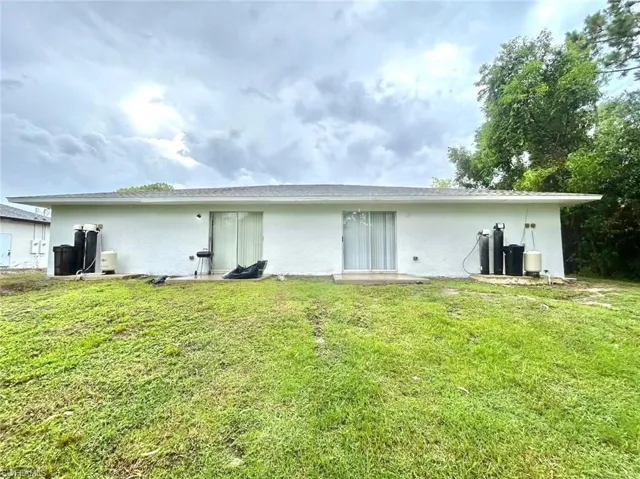 2422 Joe Ave S, Lehigh Acres, Florida 33973