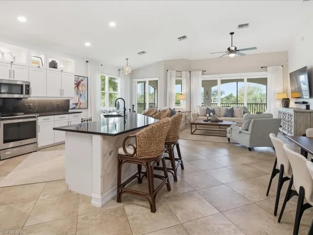 1259 Rialto Way 201, Naples, Florida 34114