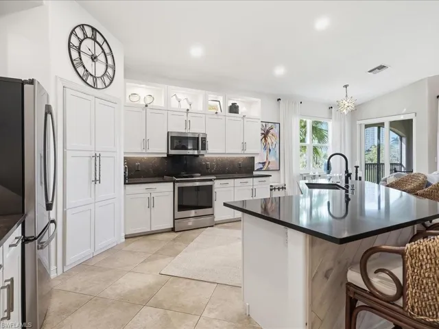 1259 Rialto Way 201, Naples, Florida 34114