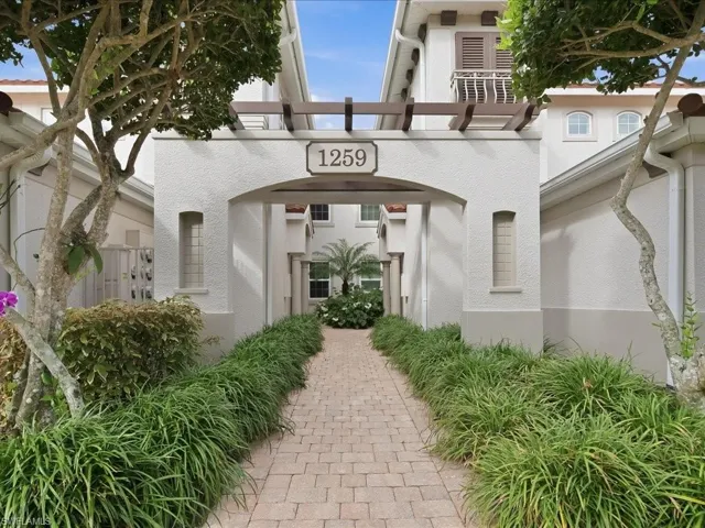 1259 Rialto Way 201, Naples, Florida 34114