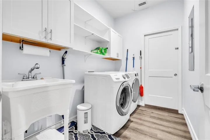 9277 Belding Dr, Sanibel, Florida 33957