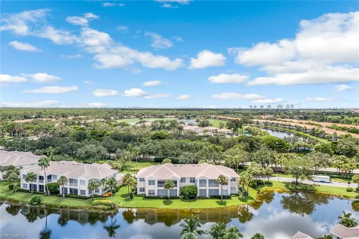 Bird’s-eye view of the neighborhood.