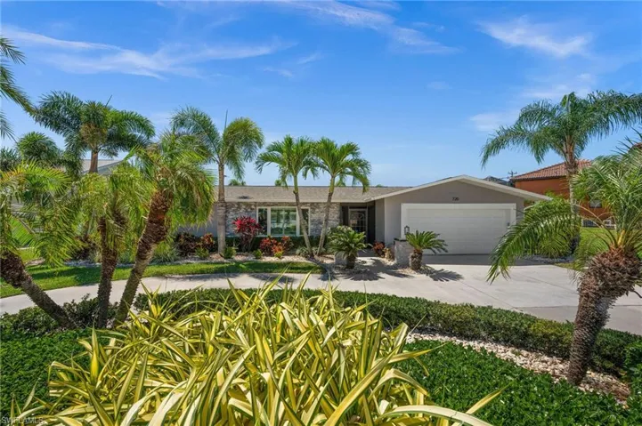 Welcome to 720 Cape Coral Pkwy West!