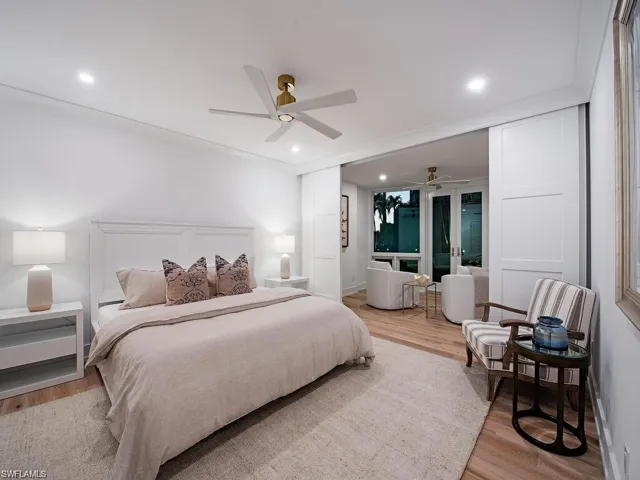 400 Park Shore Dr # 102, Naples, Florida 34103