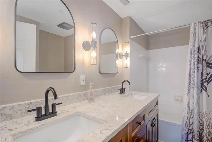 6360  Aragon  WAY, Fort Myers, FL 33966