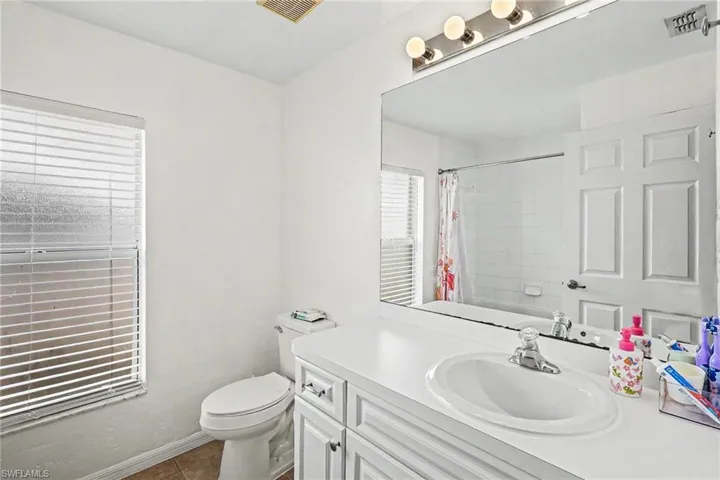 1419 Nw 20th St, Cape Coral, Florida 33993