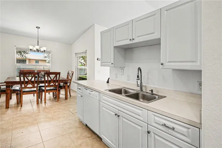 1419 Nw 20th St, Cape Coral, Florida 33993