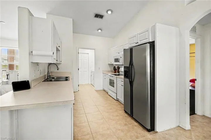 1419 Nw 20th St, Cape Coral, Florida 33993