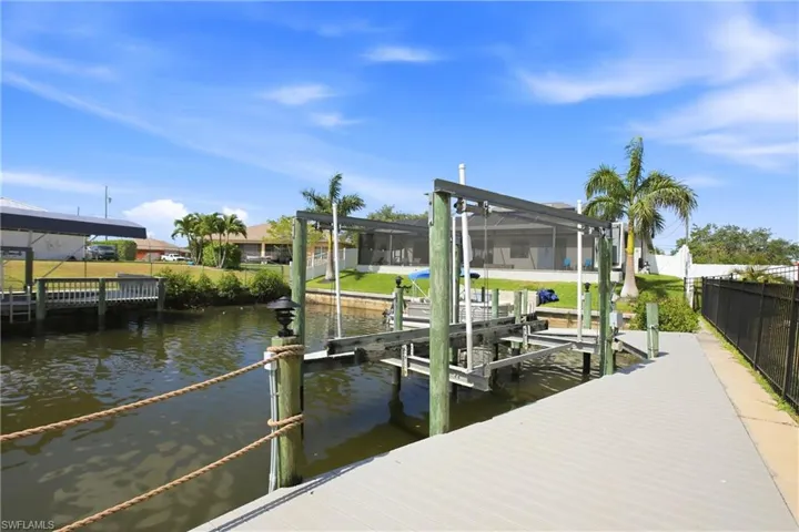 122 Se 29th St, Cape Coral, Florida 33904