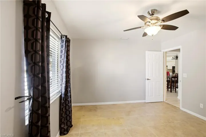 2nd bedroom