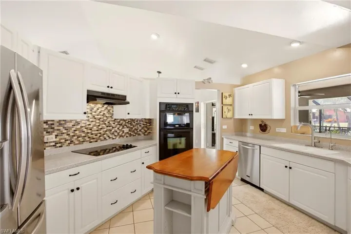 122 Se 29th St, Cape Coral, Florida 33904