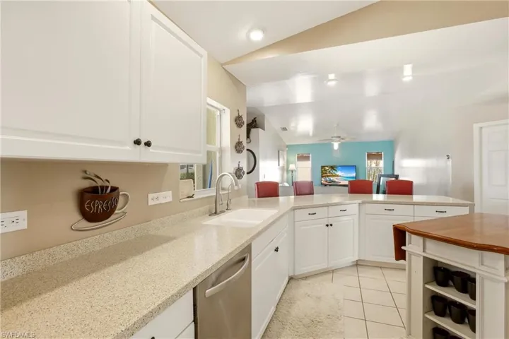 122 Se 29th St, Cape Coral, Florida 33904