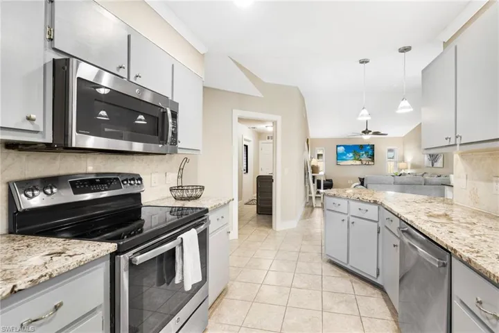 801 Sw 52nd St, Cape Coral, Florida 33914