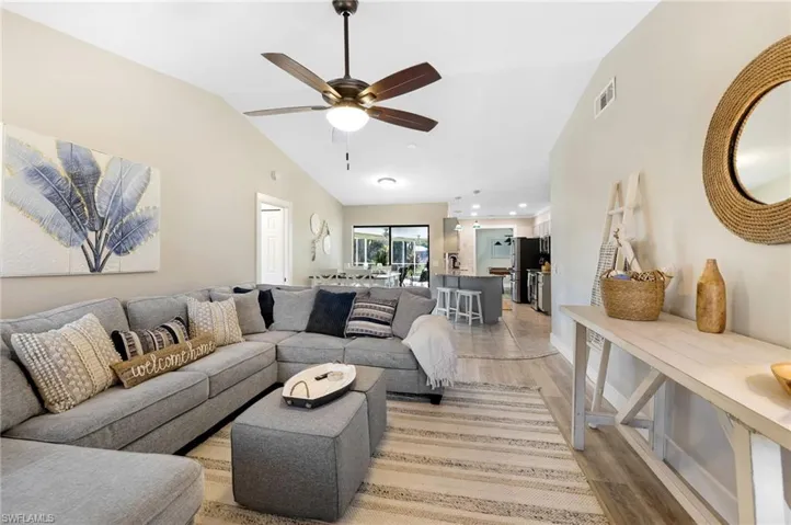 801 Sw 52nd St, Cape Coral, Florida 33914