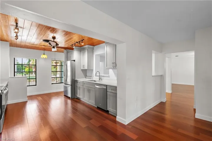 3209 W Riverside Dr, Fort Myers, Florida 33901