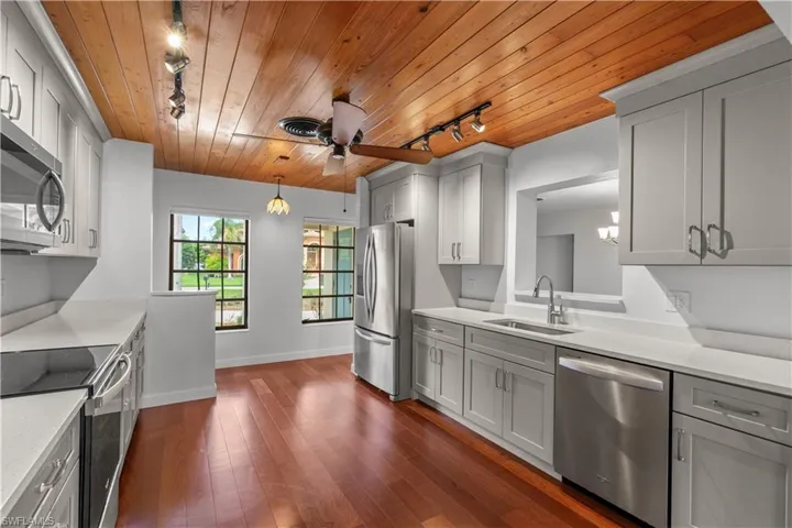 3209 W Riverside Dr, Fort Myers, Florida 33901