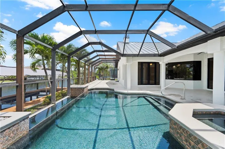 506 32nd Pl, Cape Coral, Florida 33993