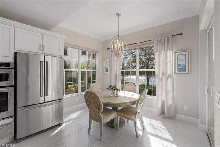 8016 Signature Club CIR # 101, NAPLES FL 34113