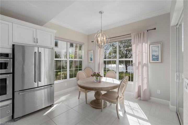 8016 Signature Club CIR # 101, NAPLES FL 34113