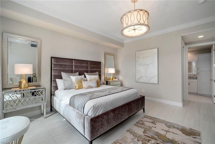 8016 Signature Club CIR # 101, NAPLES FL 34113