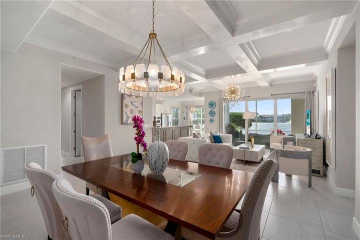 8016 Signature Club CIR # 101, NAPLES FL 34113