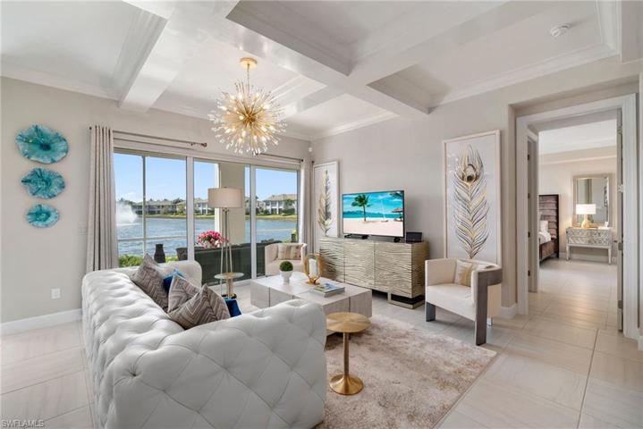8016 Signature Club CIR # 101, NAPLES FL 34113