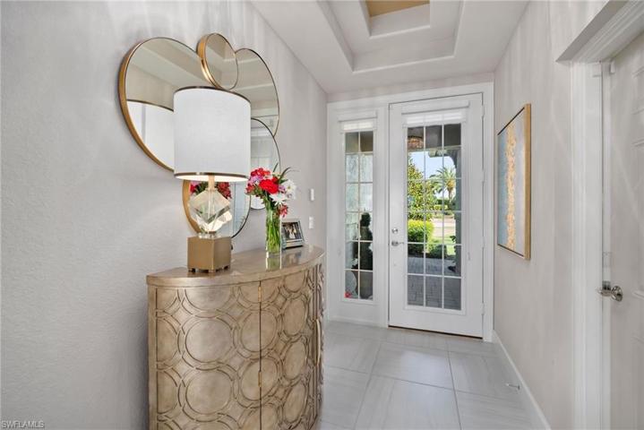 8016 Signature Club CIR # 101, NAPLES FL 34113