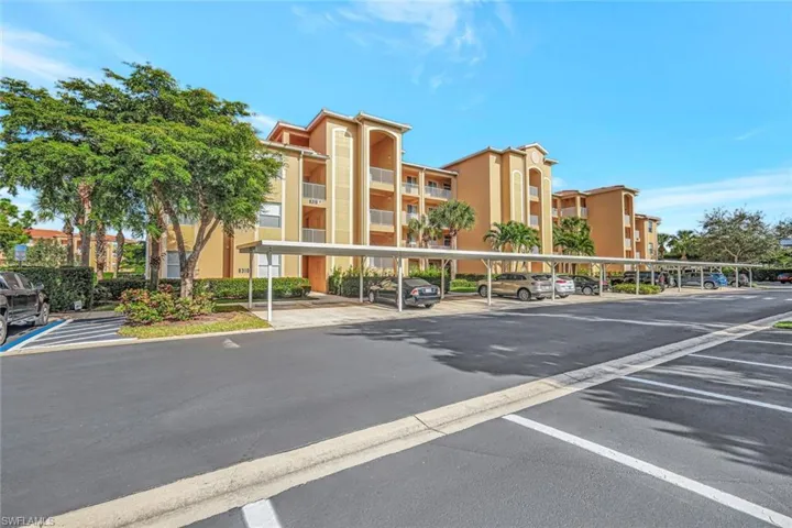 8310  Whiskey Preserve  CIR, Fort Myers, FL 33919