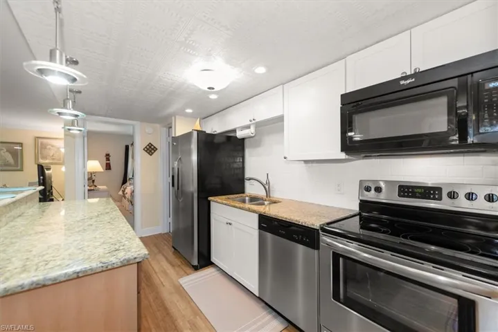 200 Palm Dr 4, Naples, Florida 34112